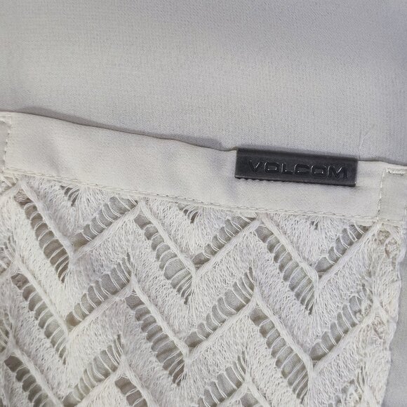 Volcom 1/4 bottom down blouse women's size L (14) cream colour see through thin - Picture 5 of 9